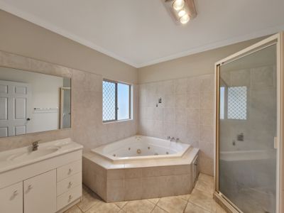 9 Cuda Close, Atherton