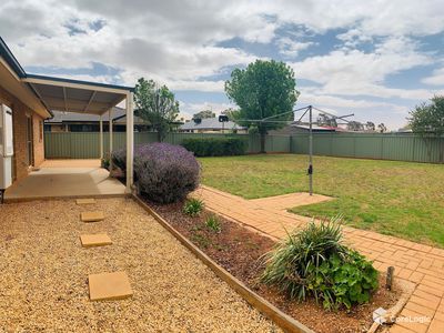 6 Lachlan Way, Dubbo