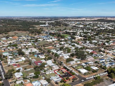 47 Woodward Street, Parkes