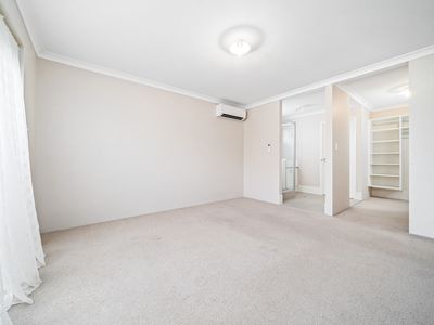 16 Snugglepot Street, Banksia Grove