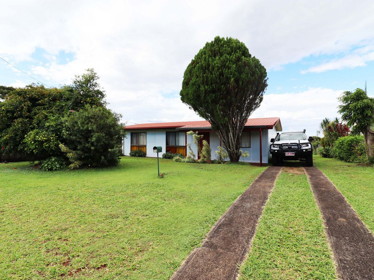 28 Hillview Circuit, Atherton