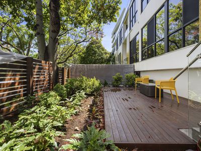 105 / 17 Duncan Street, West End