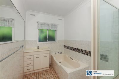 23 Carmichael Ave, Tamworth