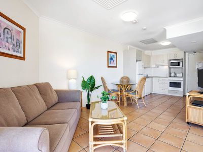 456 / 180 Alexandra Parade, Alexandra Headland
