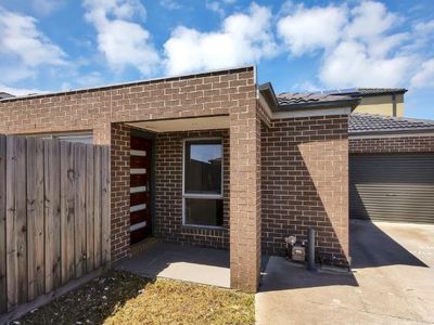 3 / 39 Claire Way, Tarneit