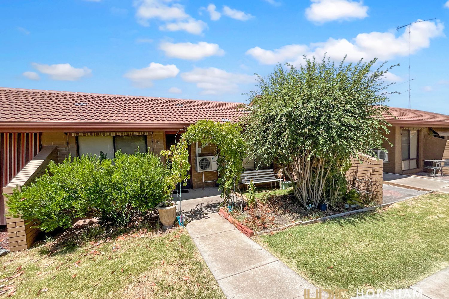 5 Shalom Place, Horsham