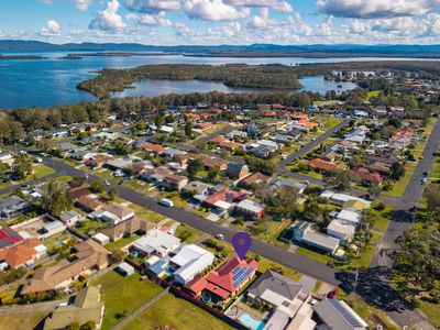 6 Tahiti Avenue, Forster