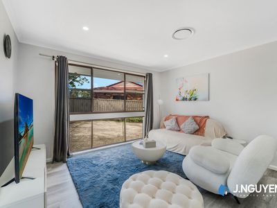 5 Leonard Place, Bonnyrigg
