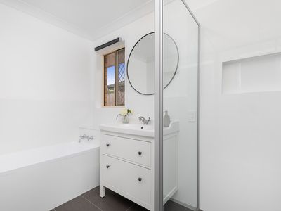 2 Eastgate Street, Carina
