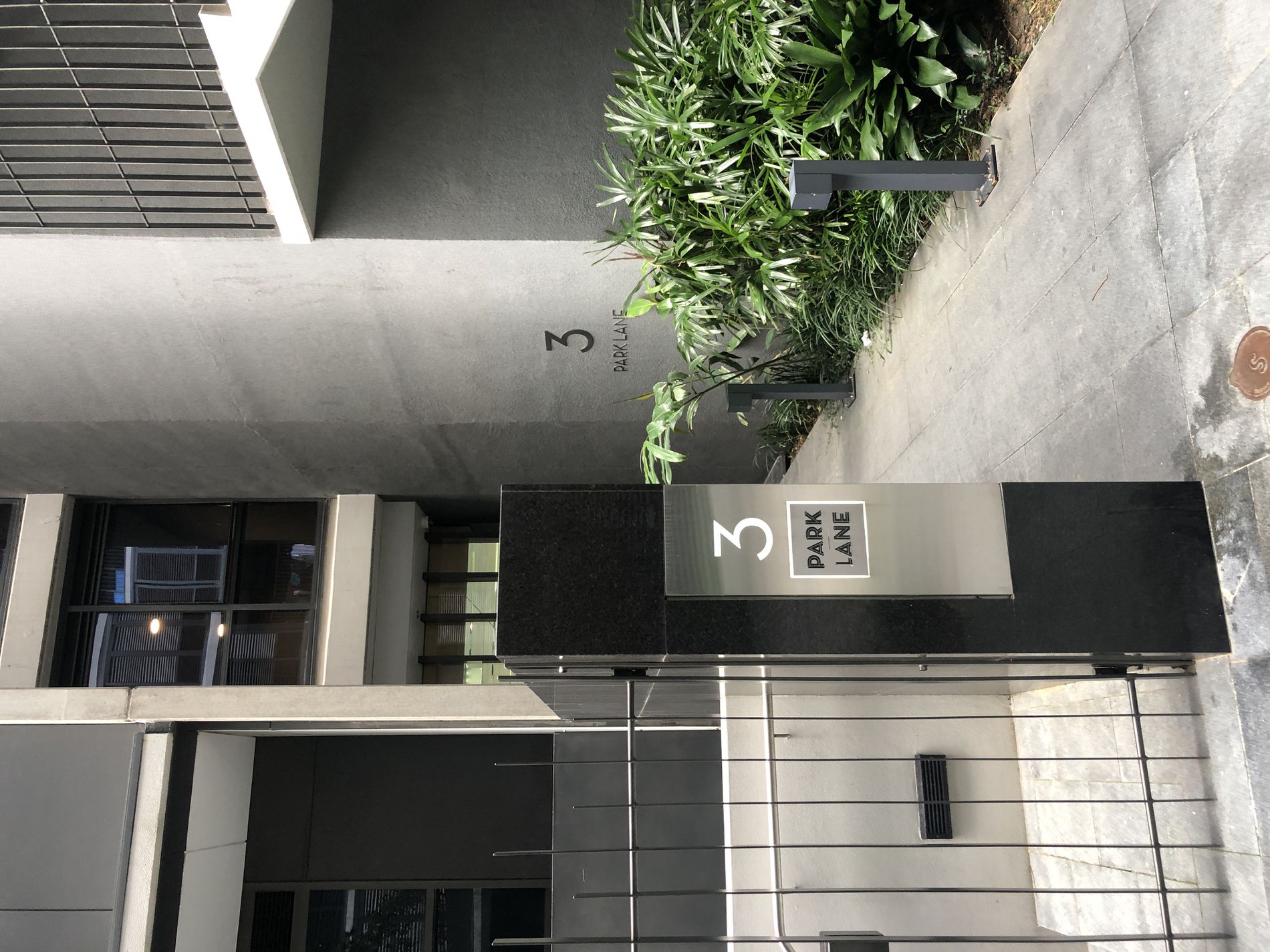 707.1 / 3 Park Lane, Chippendale