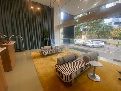 805 / 452 St Kilda Road, Melbourne