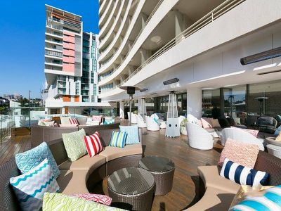 701 / 1A Glenelg Street, South Brisbane