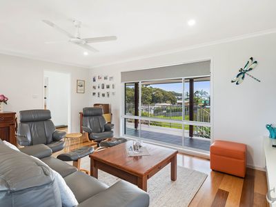 5 Collins Crescent, Narooma