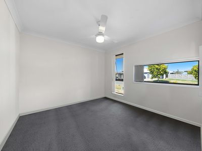 20 LACEWING STREET, Rosewood