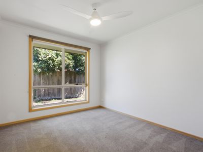 4 Victoria Close, Sale