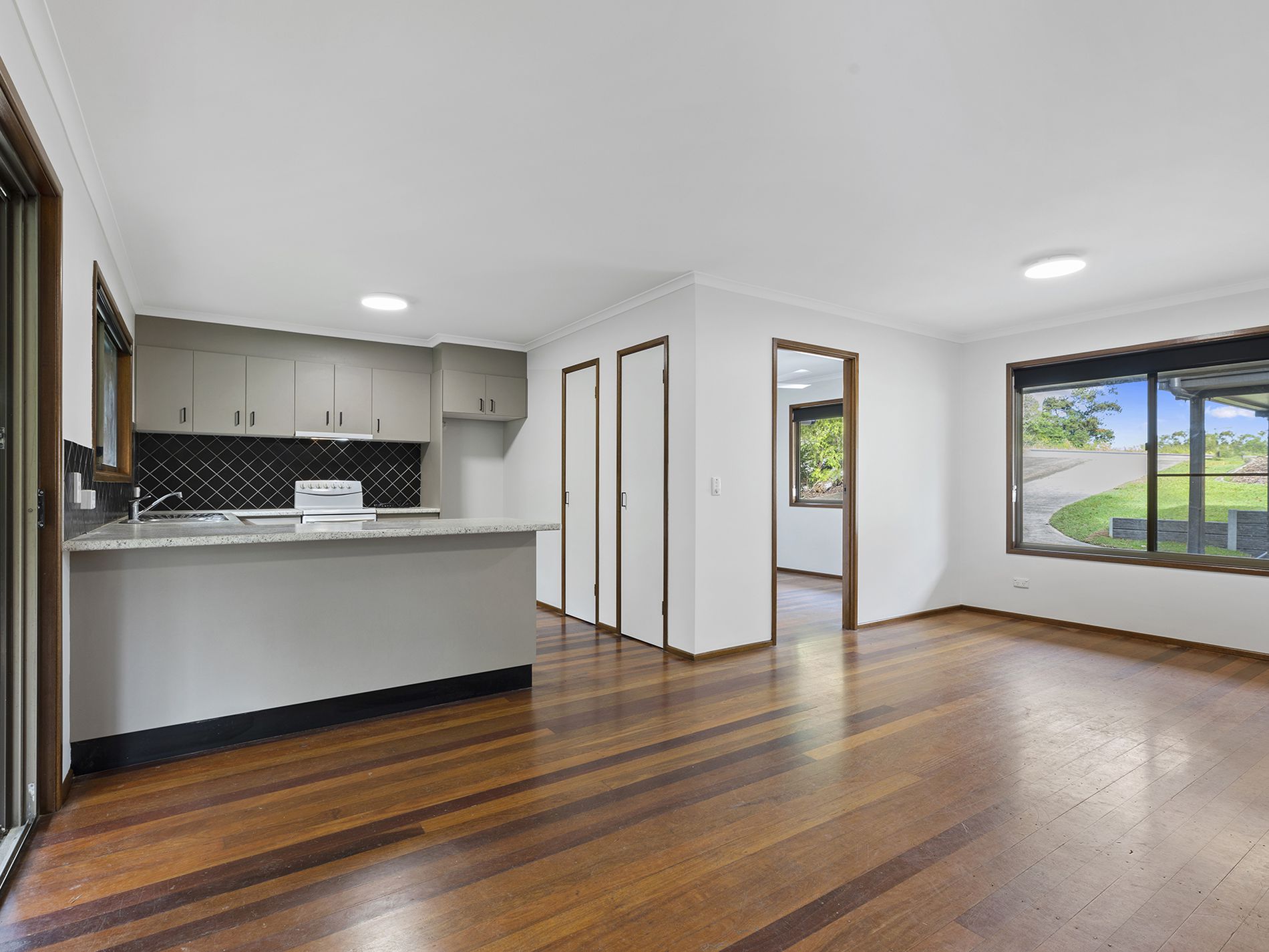 187 PANORAMA DRIVE, Rosemount