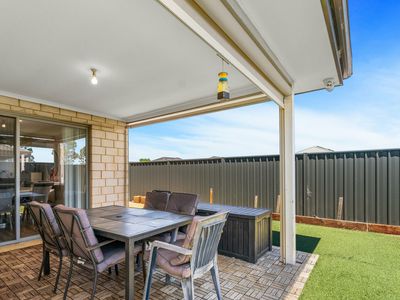 1 Farnese Way, Banksia Grove