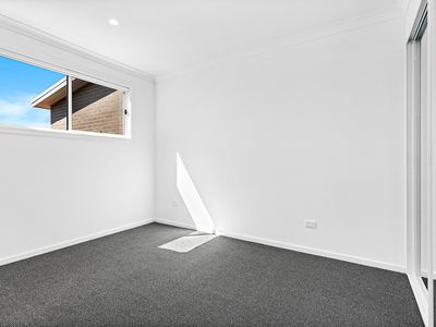 2 / 72 Kingston Street, Oak Flats