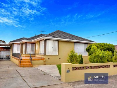 9 Riviera Road, Avondale Heights