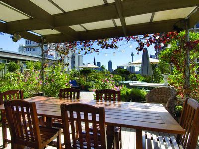 28 / 18 Springfield Avenue, Potts Point