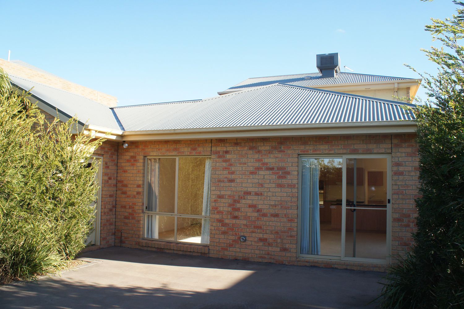 4 / 16 McTavish Boulevard, Horsham