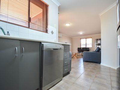 3 / 4 Reynolds Place, South Hedland
