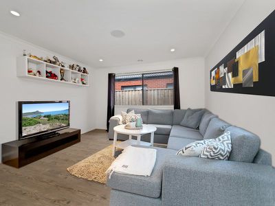 49 Deoro Parade, Clyde North