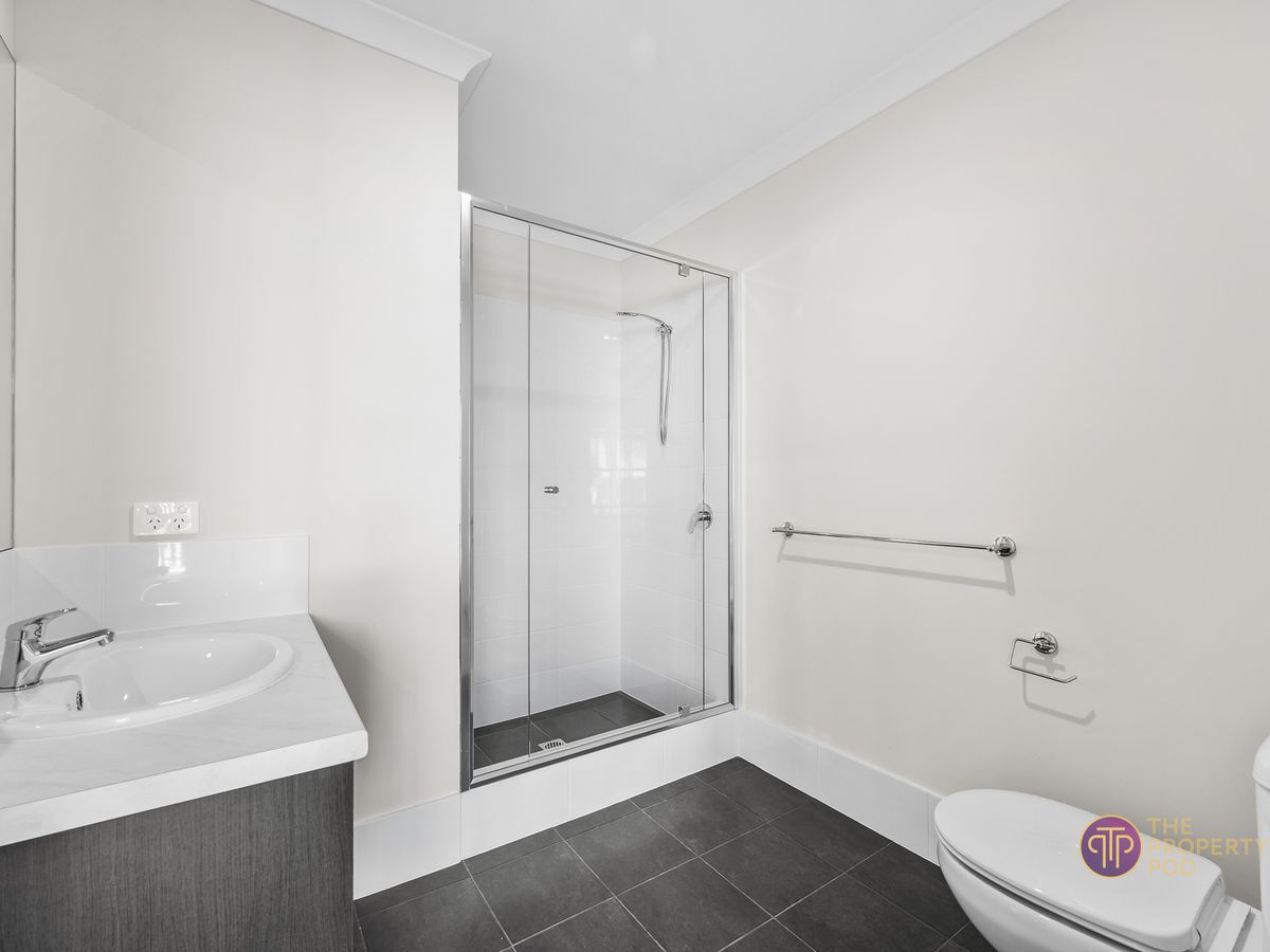 15 Gainford Way, Ridgewood