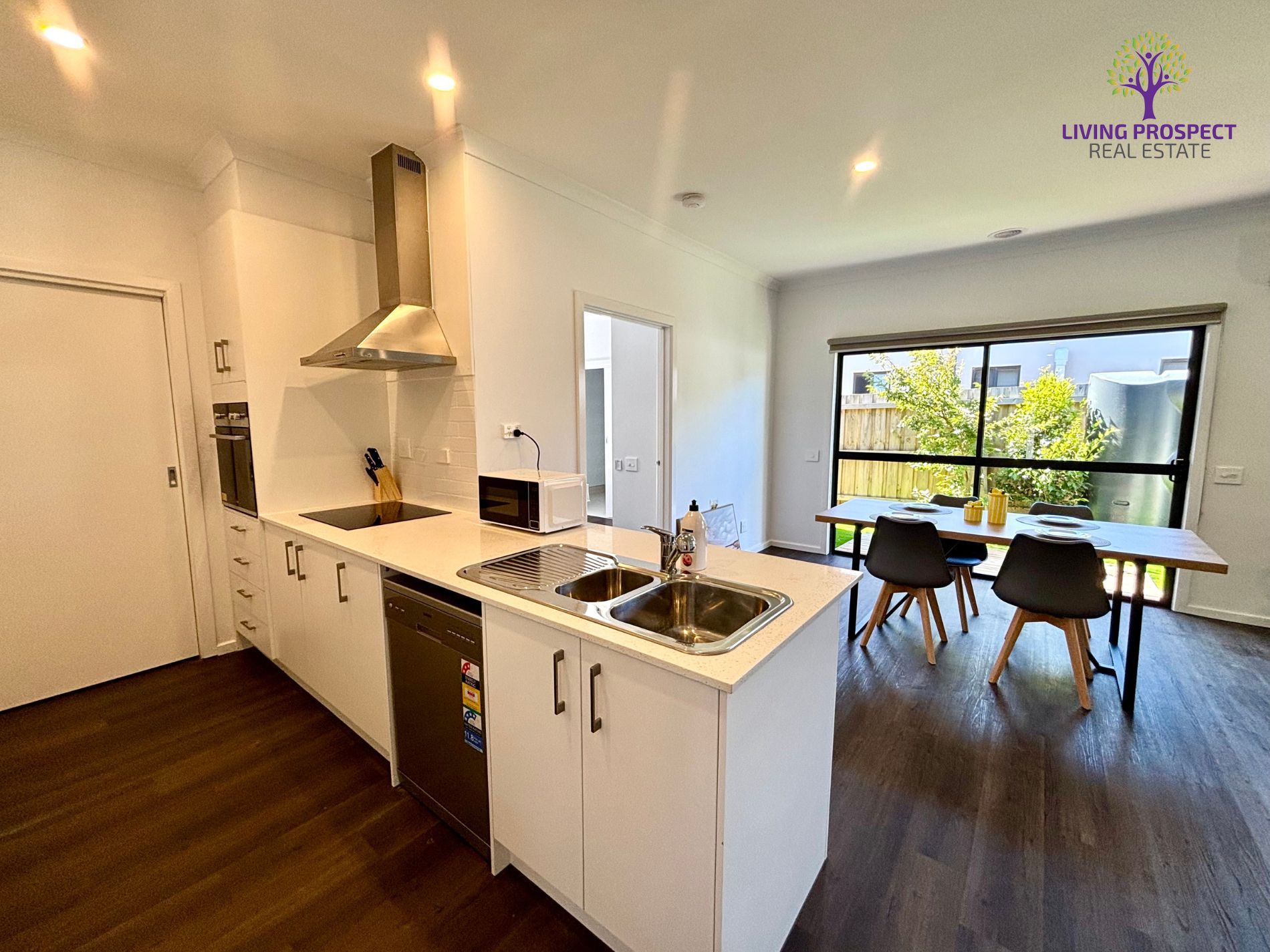 37 Denman Drive, Point Cook