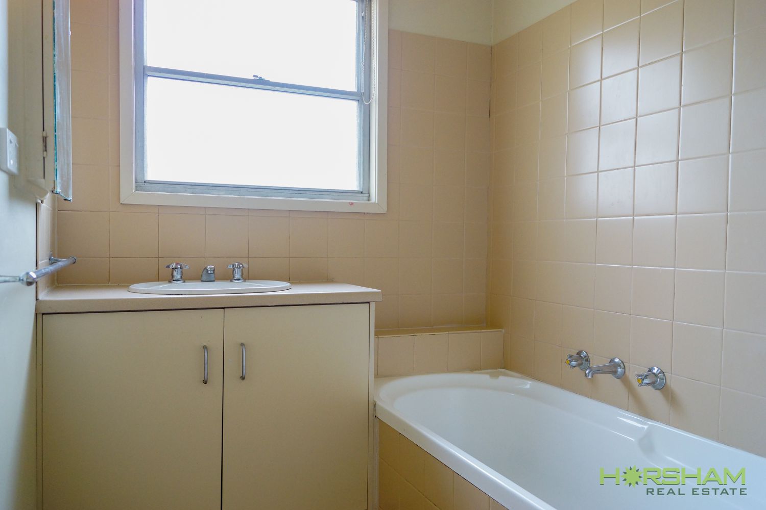 8 Shirley Street, Horsham