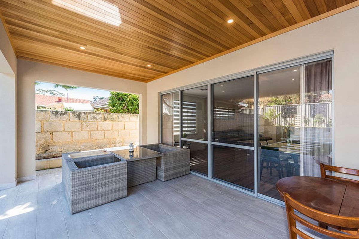 2A Genesta Crescent, Dalkeith