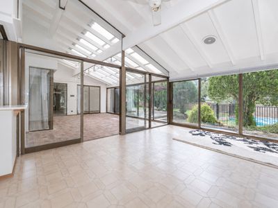 5 Lakeside Road, Churchlands