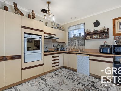 34 Liquidamber St , Doveton