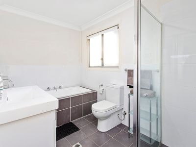2a Lang Street, Oak Flats