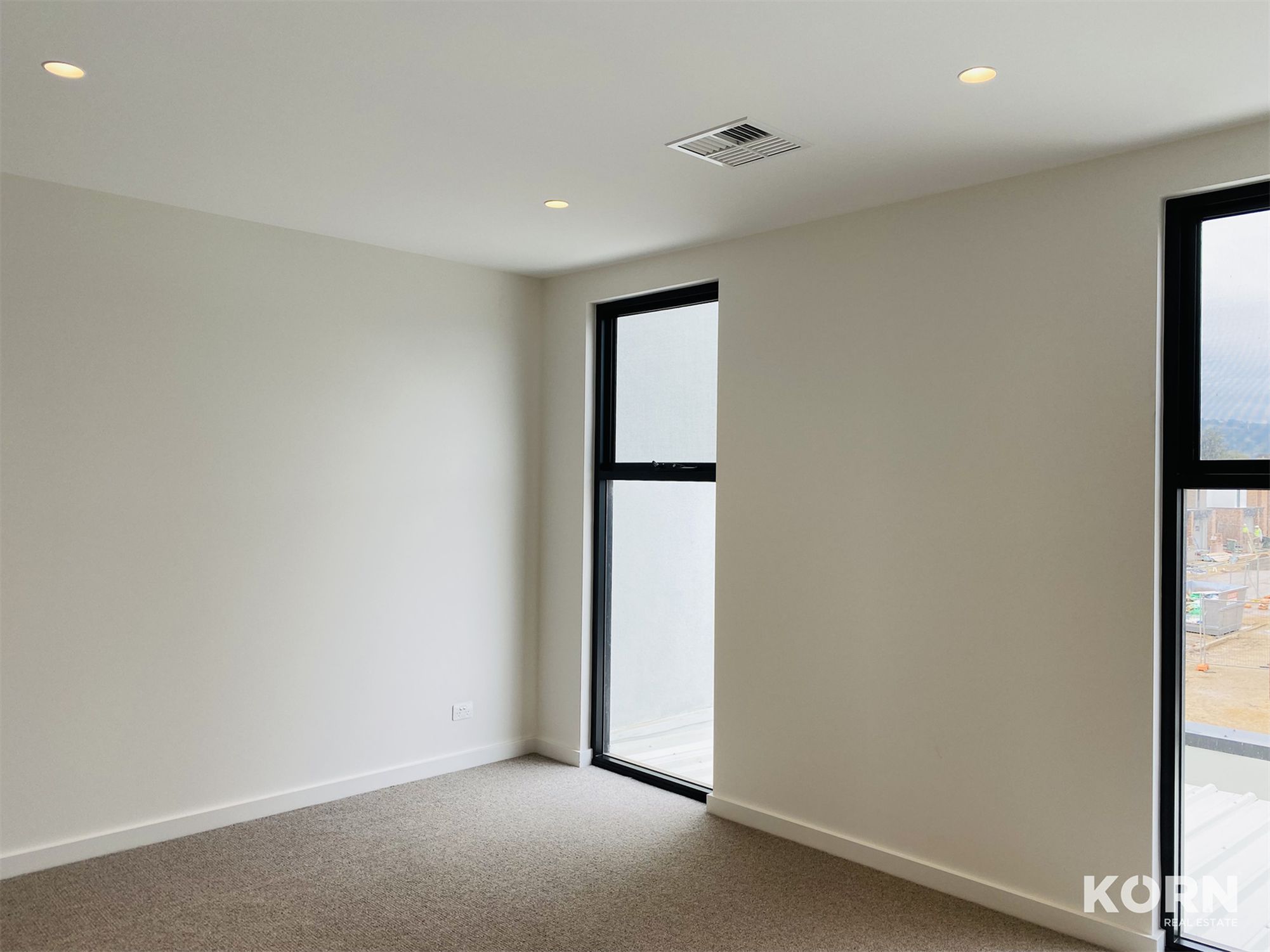 27 Lomandra Avenue, Glenside