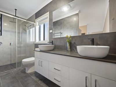 19 Slim Dusty Circuit, Moncrieff