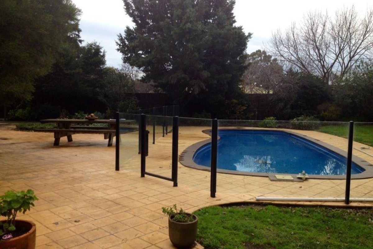 2 Jones Street, Avenel