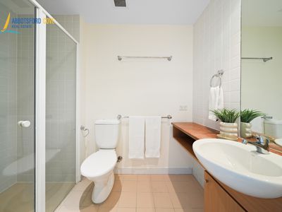 11 / 27 Bennelong Parkway, Wentworth Point