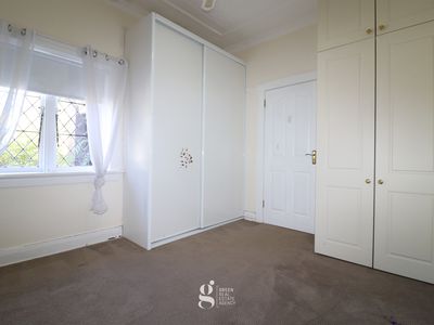 25 Auld Avenue, Eastwood