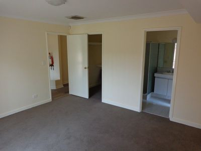 14 Lone Pine Way, Greenmount