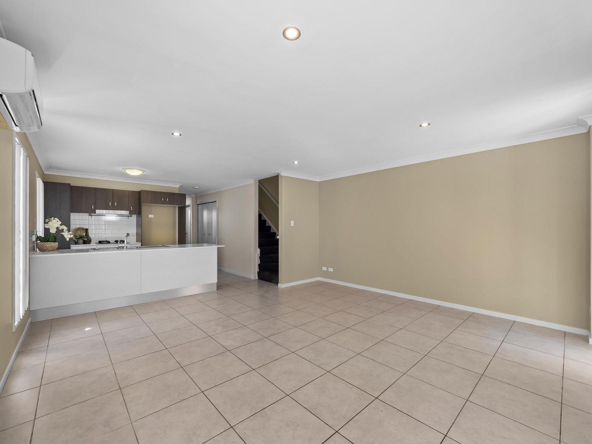 3 / 4 Banksia Road, Coomera