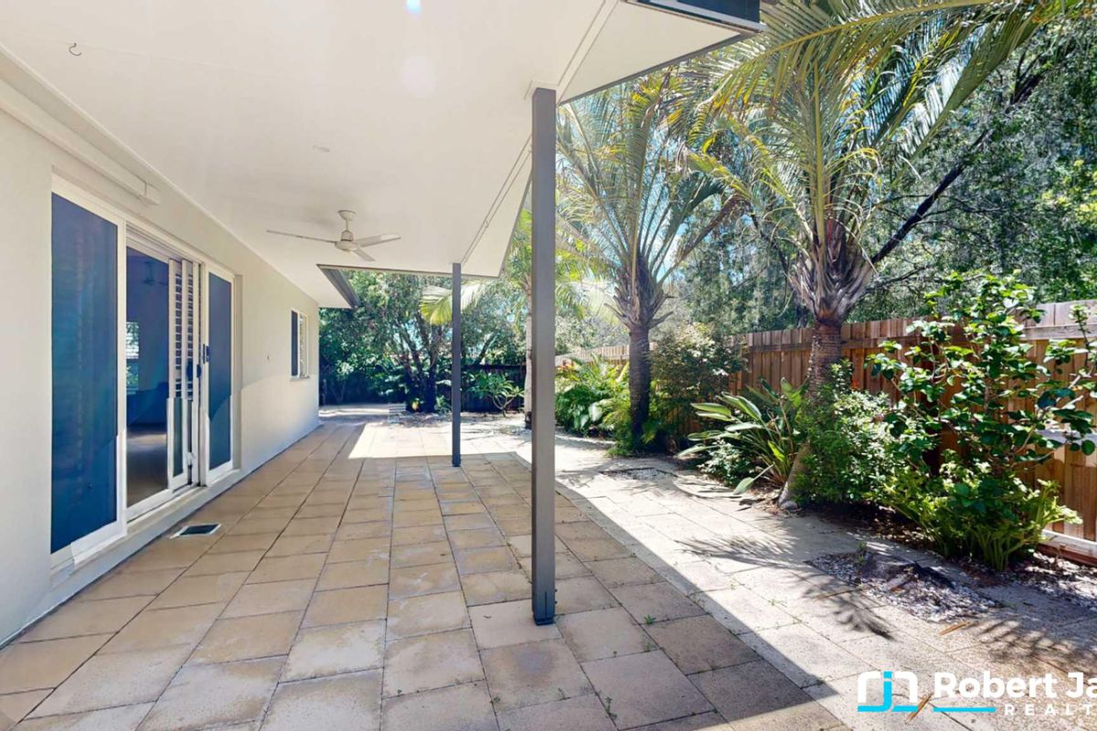 20 / 4 Riverstone Court, Tewantin