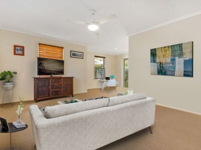 2 Hooper Crescent, Tewantin