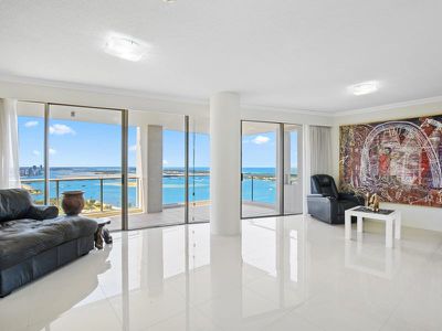2502 / 50 MARINE PARADE, Southport