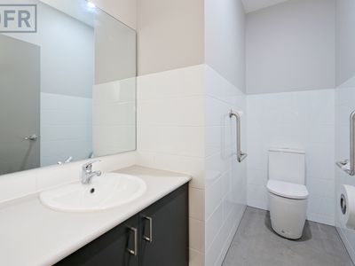 3 / 24 Dooley Street, Naval Base
