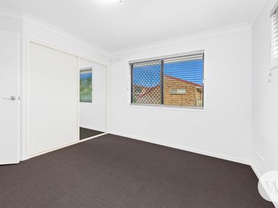 4 / 5 View Street, Chermside