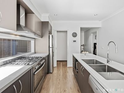 53 Orbis Avenue, Fraser Rise