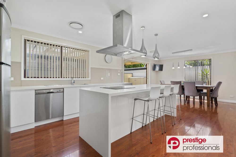 11 Derwent Court, Wattle Grove