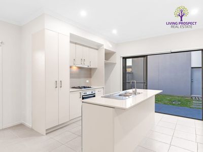 1 Grantham Walk, Williams Landing