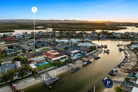 21 Seabreeze Street , Paradise Point